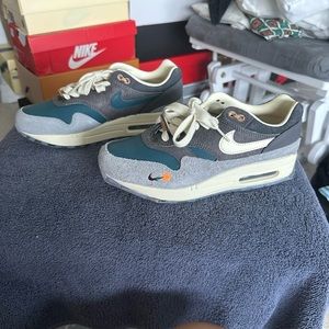 Nike Air Max 1 SP Particle Grey/Dark Teal Green Women’s Size 7.5